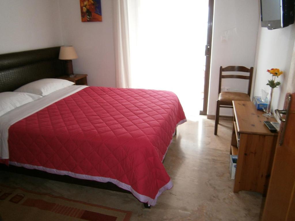 Antonios Rooms Akrata Chambre photo