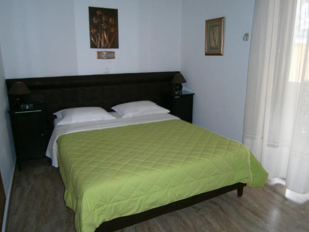 Antonios Rooms Akrata Chambre photo